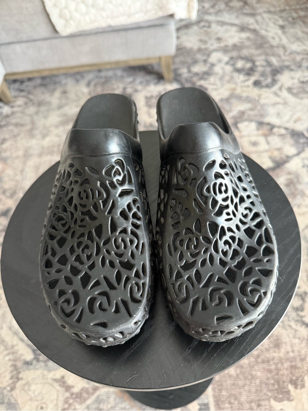 Dansko PIPPA Wms Comfort Clogs Black Cut Out Rubber Jelly Slip On Shoes US 9